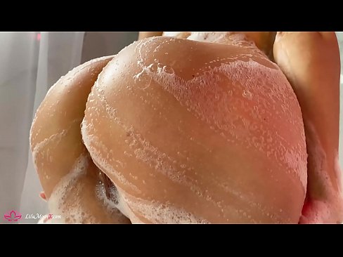 ❤️ La morena es masturba el cony amb un vibrador fins a un orgasme intens a la dutxa Porno a nosaltres ca.allo-sex.ru