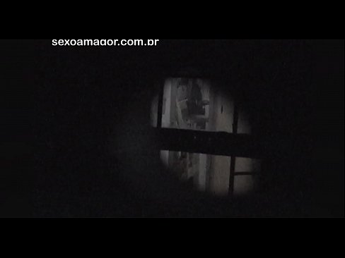 ❤️ Blondie és gravada en secret per un voyeur del barri amagat darrere de maons buits Porno a nosaltres ca.allo-sex.ru